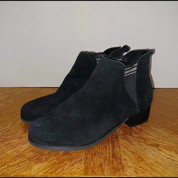 Toms Girls Esme Bootie in Black Size 5.5US NWT - Picture 1 of 10